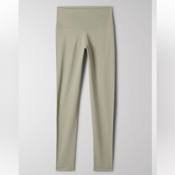 Aritzia TNA Chill High Rise Leggings - Picture 4 of 10
